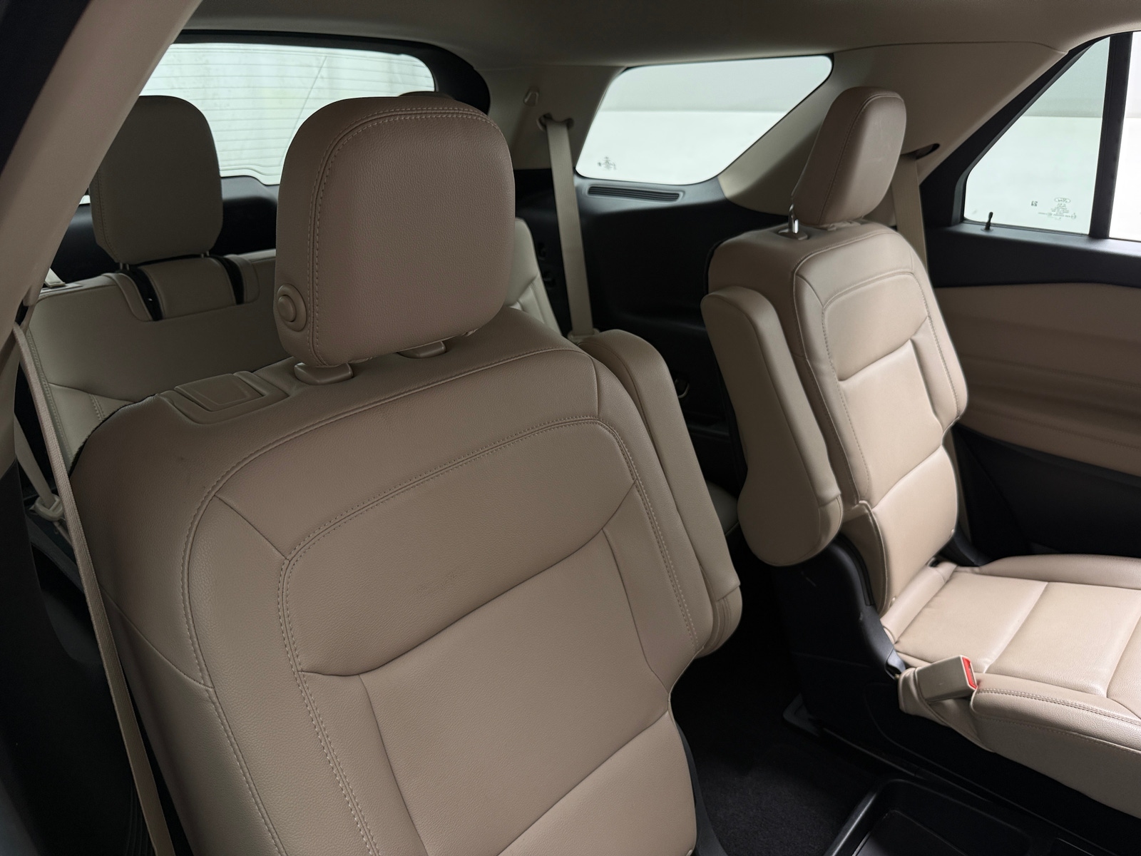 Thumbnail: 2020 Ford Explorer - 5