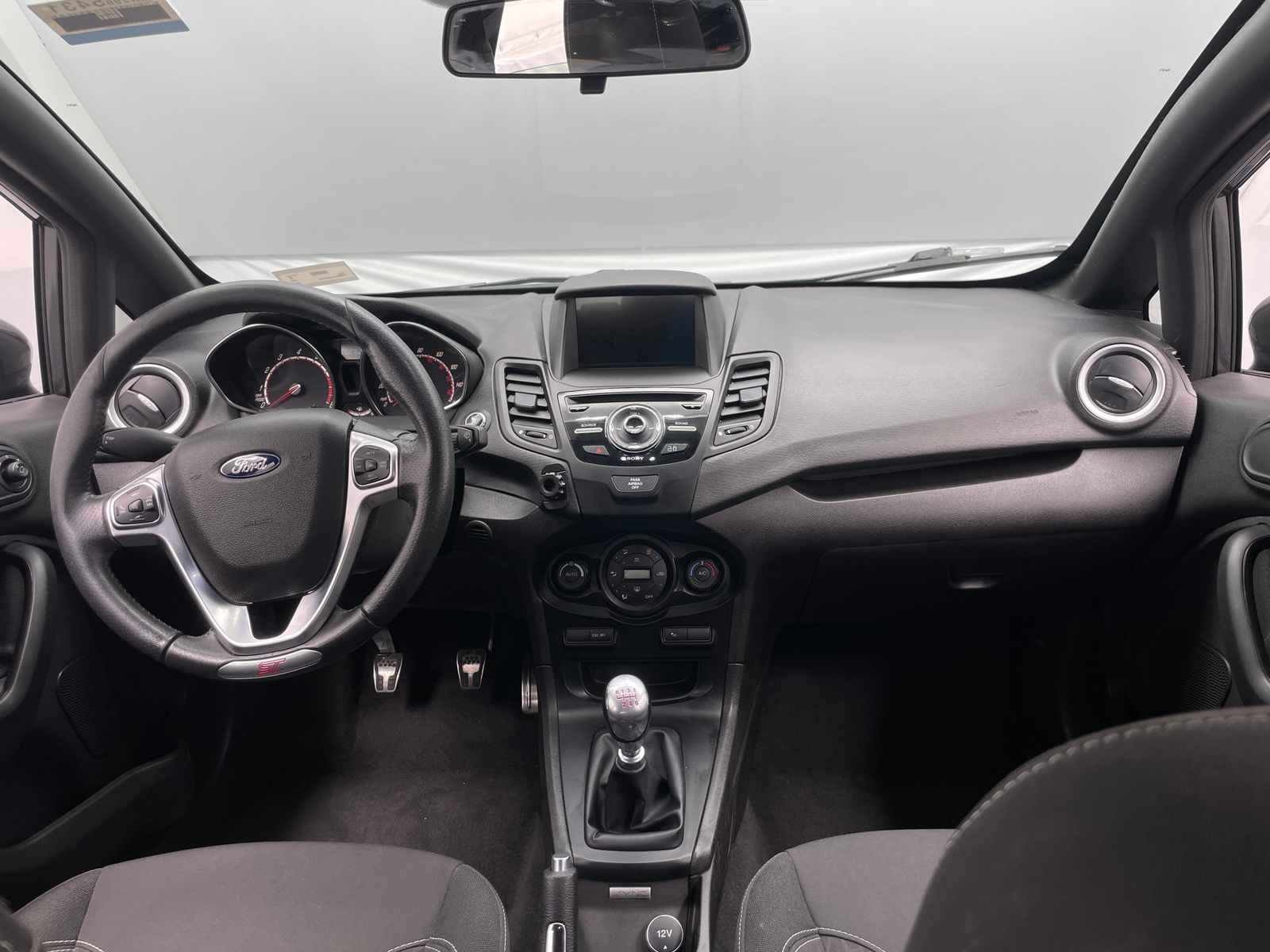 Thumbnail: 2017 Ford Fiesta - 3