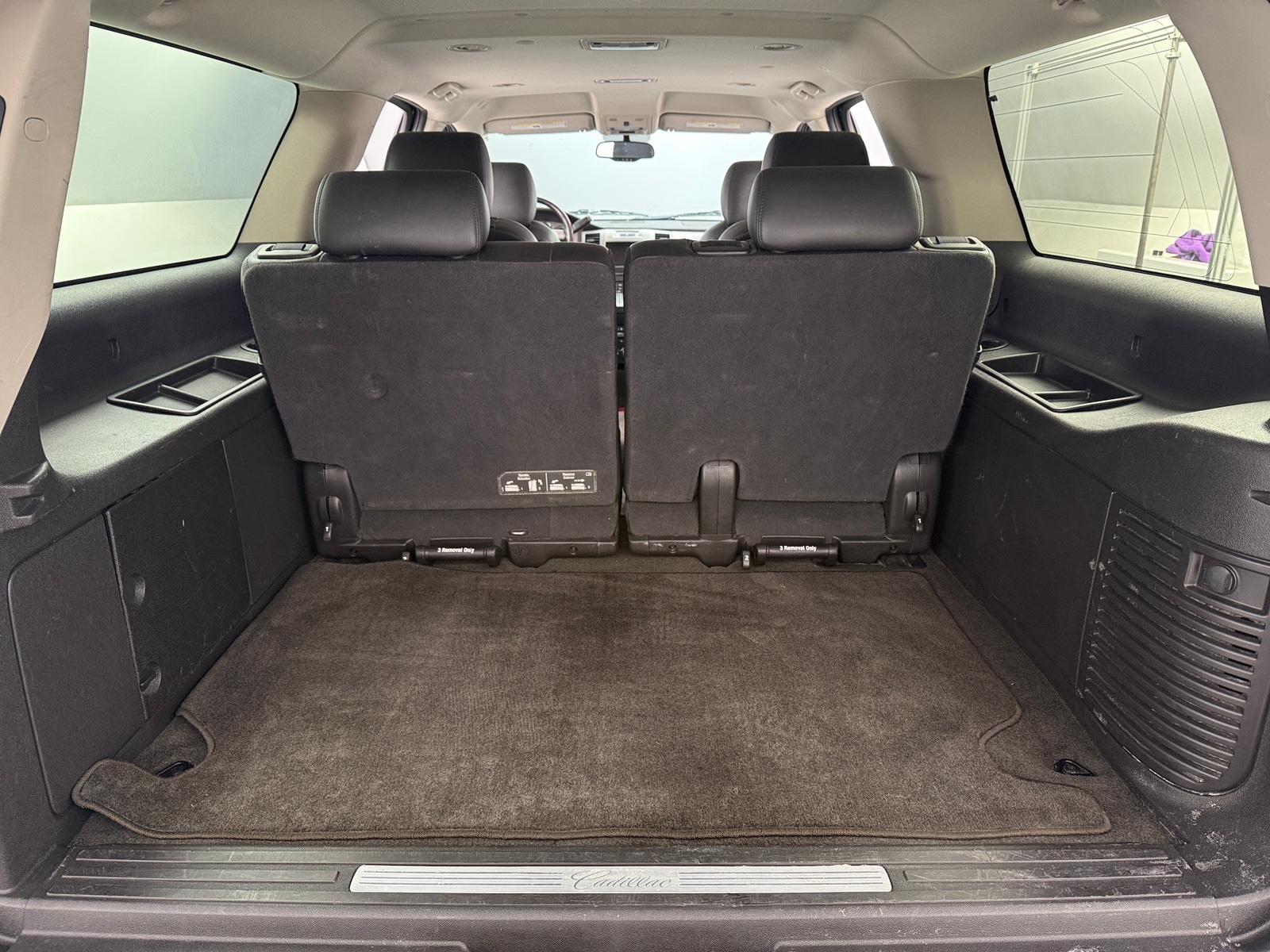 Thumbnail: 2011 Cadillac Escalade - 6
