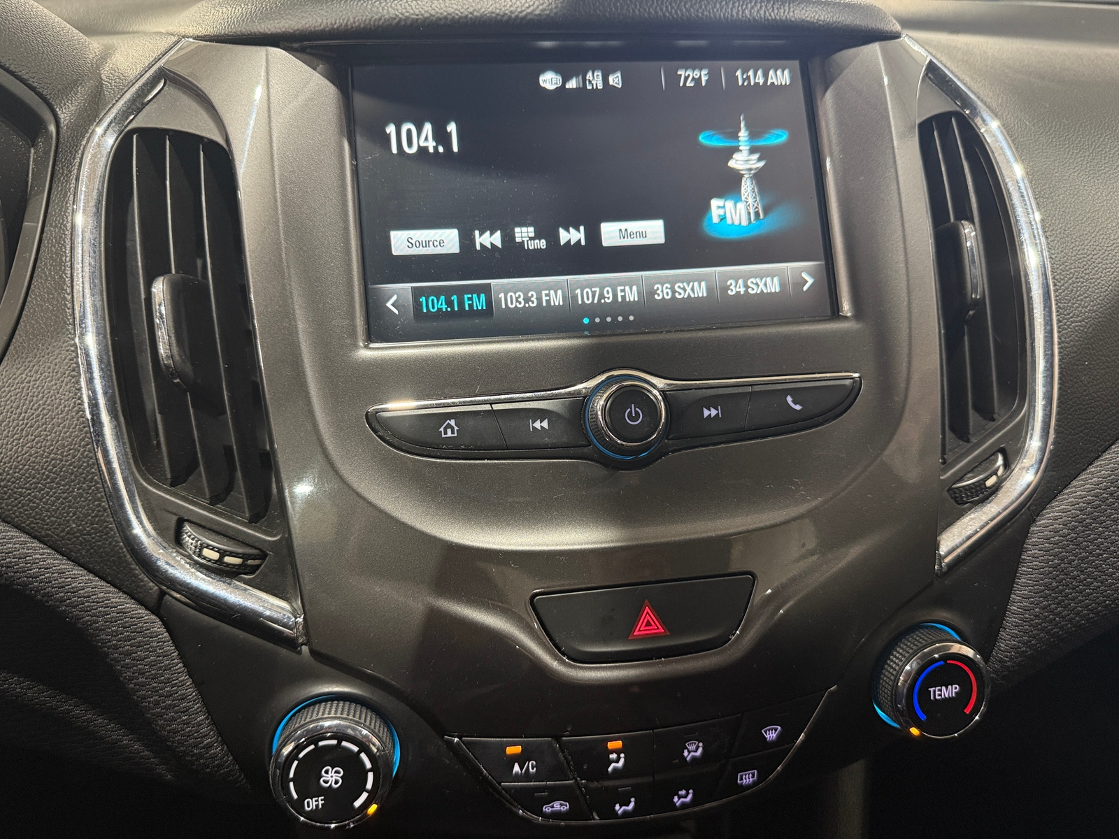 Thumbnail: 2017 Chevrolet Cruze - 4