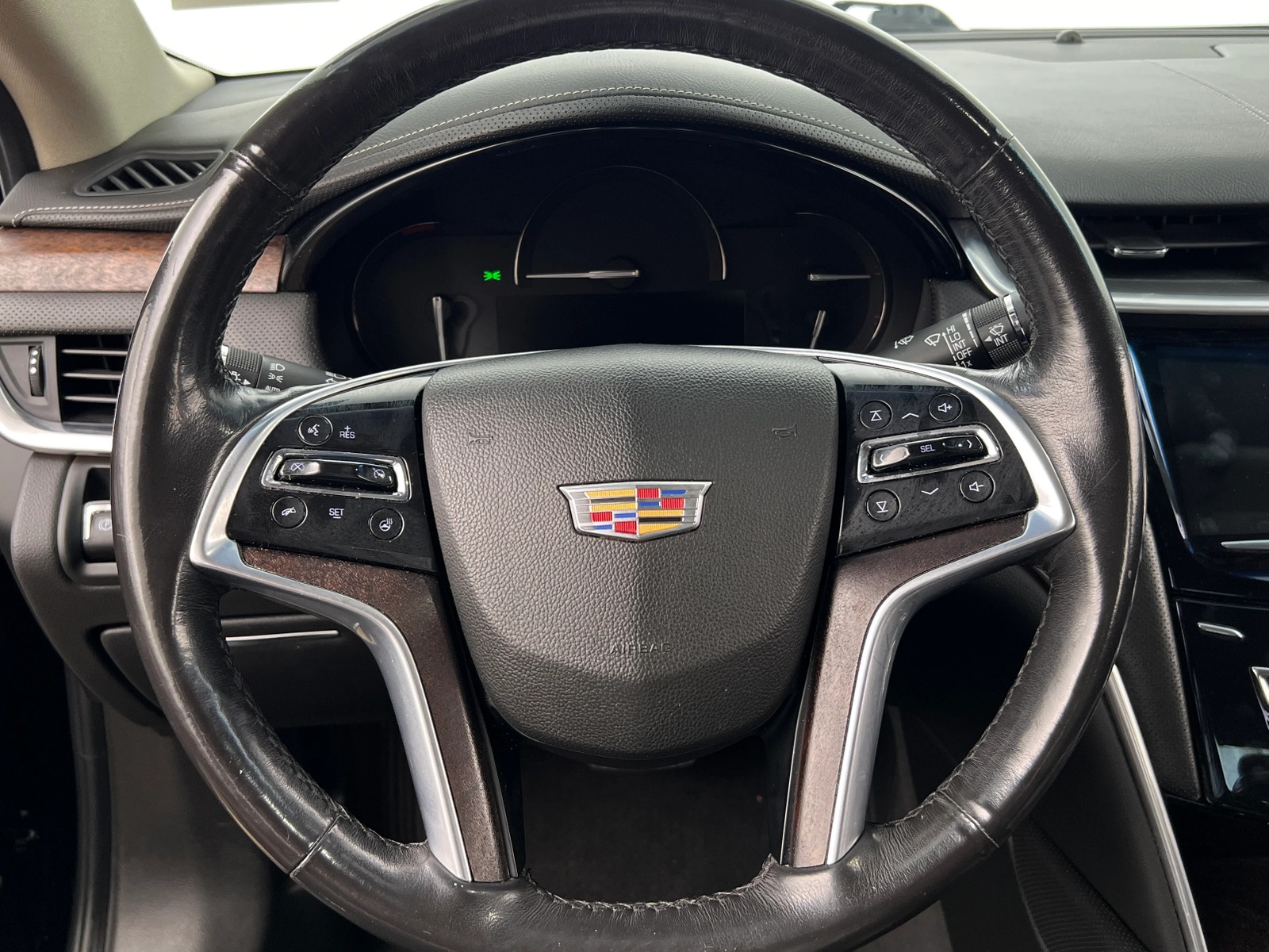 Thumbnail: 2019 Cadillac XTS - 4