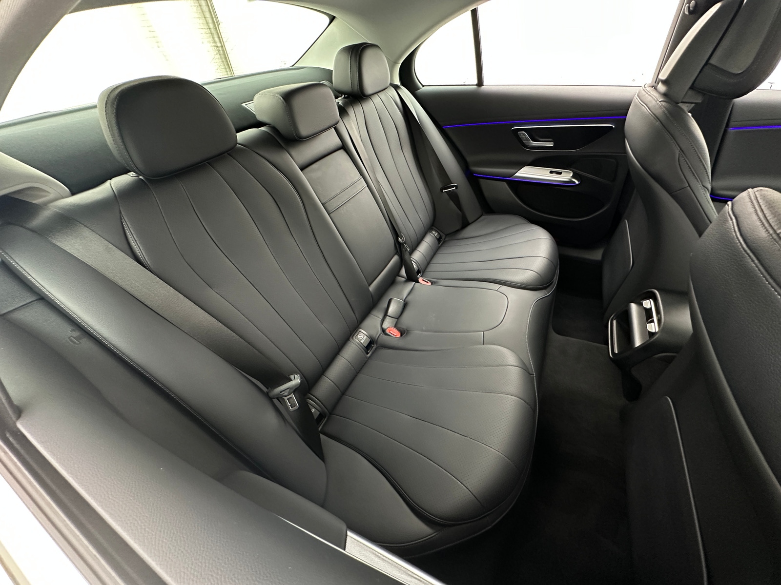 Thumbnail: 2025 Mercedes-Benz E-Class - 5