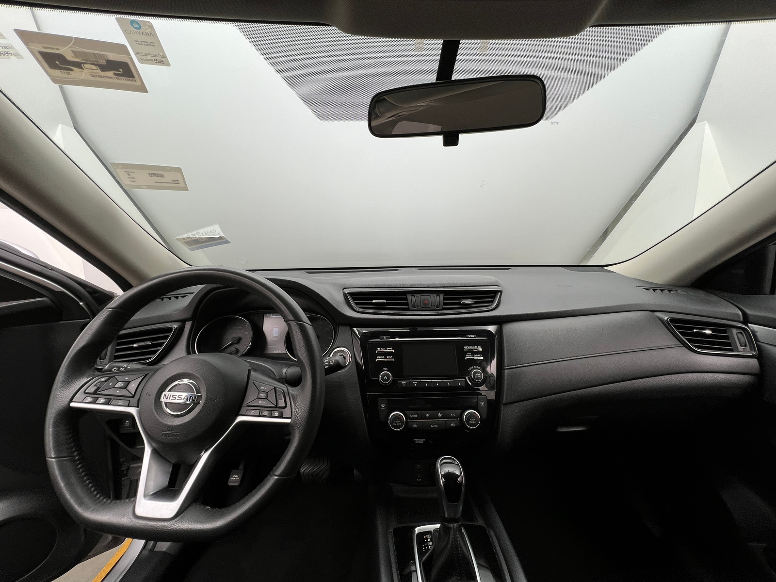 Thumbnail: 2017 Nissan Rogue - 3
