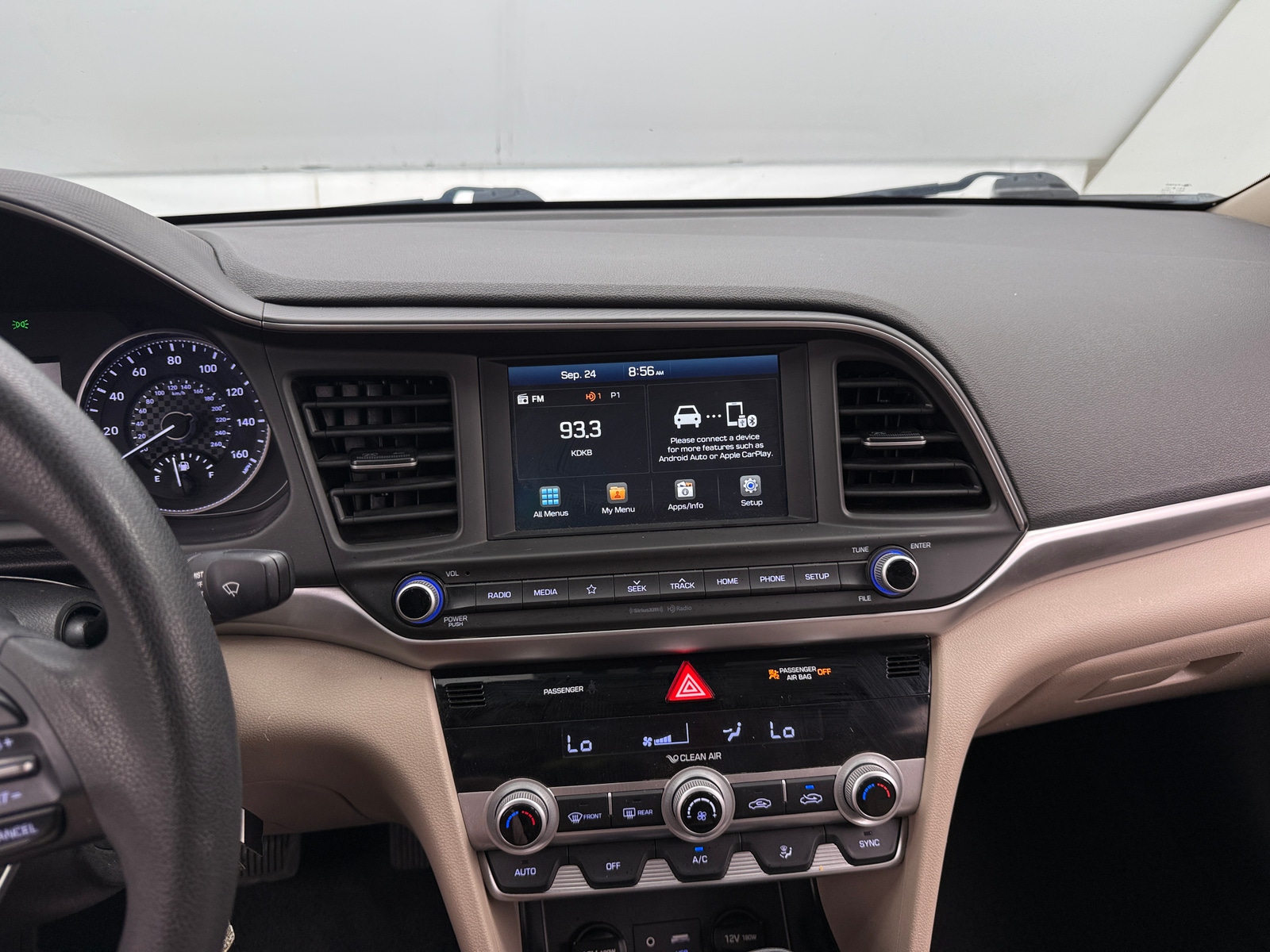 Thumbnail: 2020 Hyundai Elantra - 4