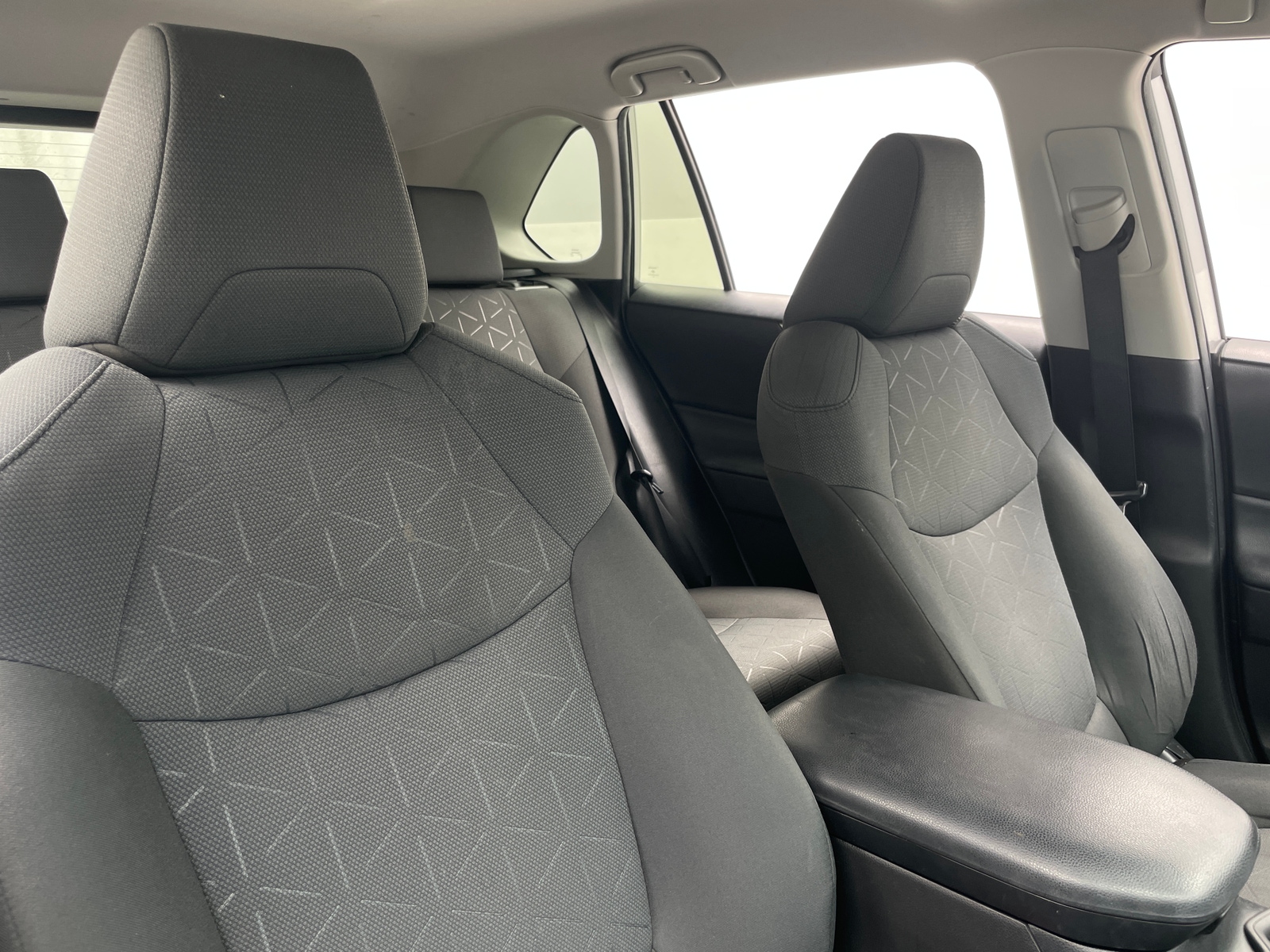 Thumbnail: 2020 Toyota RAV4 - 2