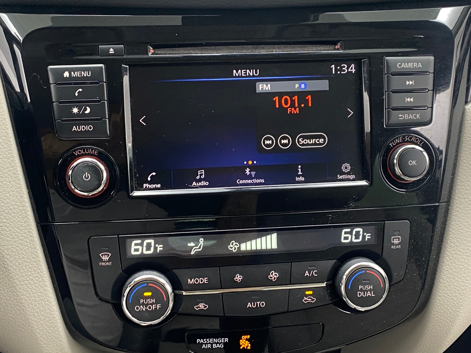 Thumbnail: 2019 Nissan Rogue Sport - 4