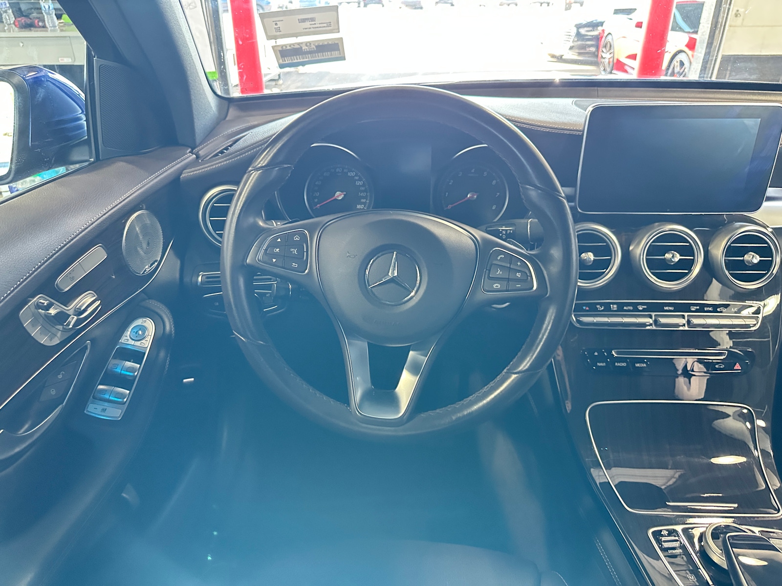 Thumbnail: 2017 Mercedes-Benz GLC - 4