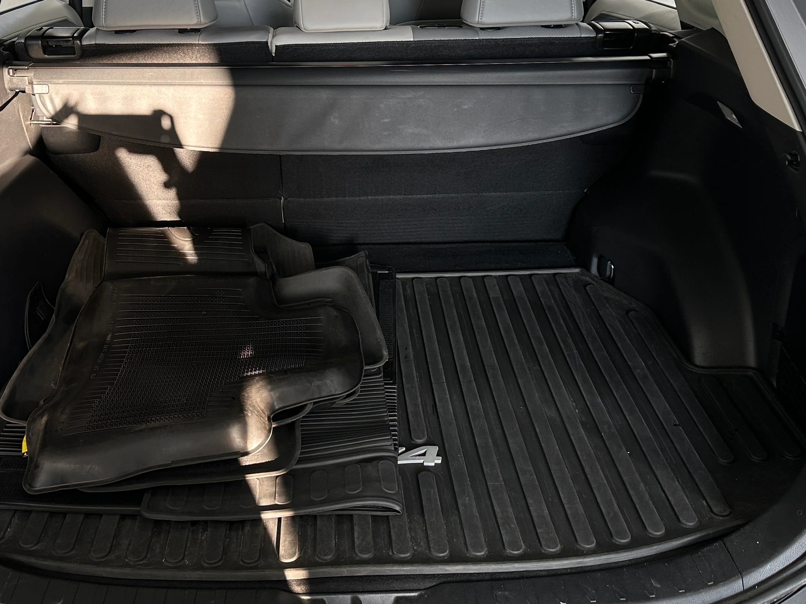 Thumbnail: 2021 Toyota RAV4 - 7