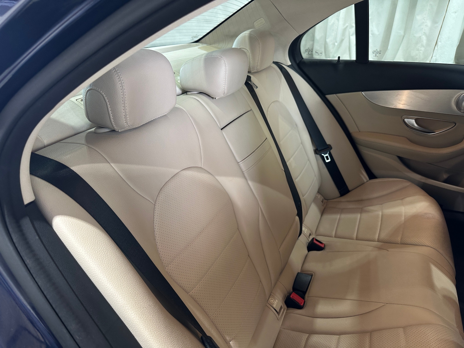 Thumbnail: 2016 Mercedes-Benz C-Class - 5