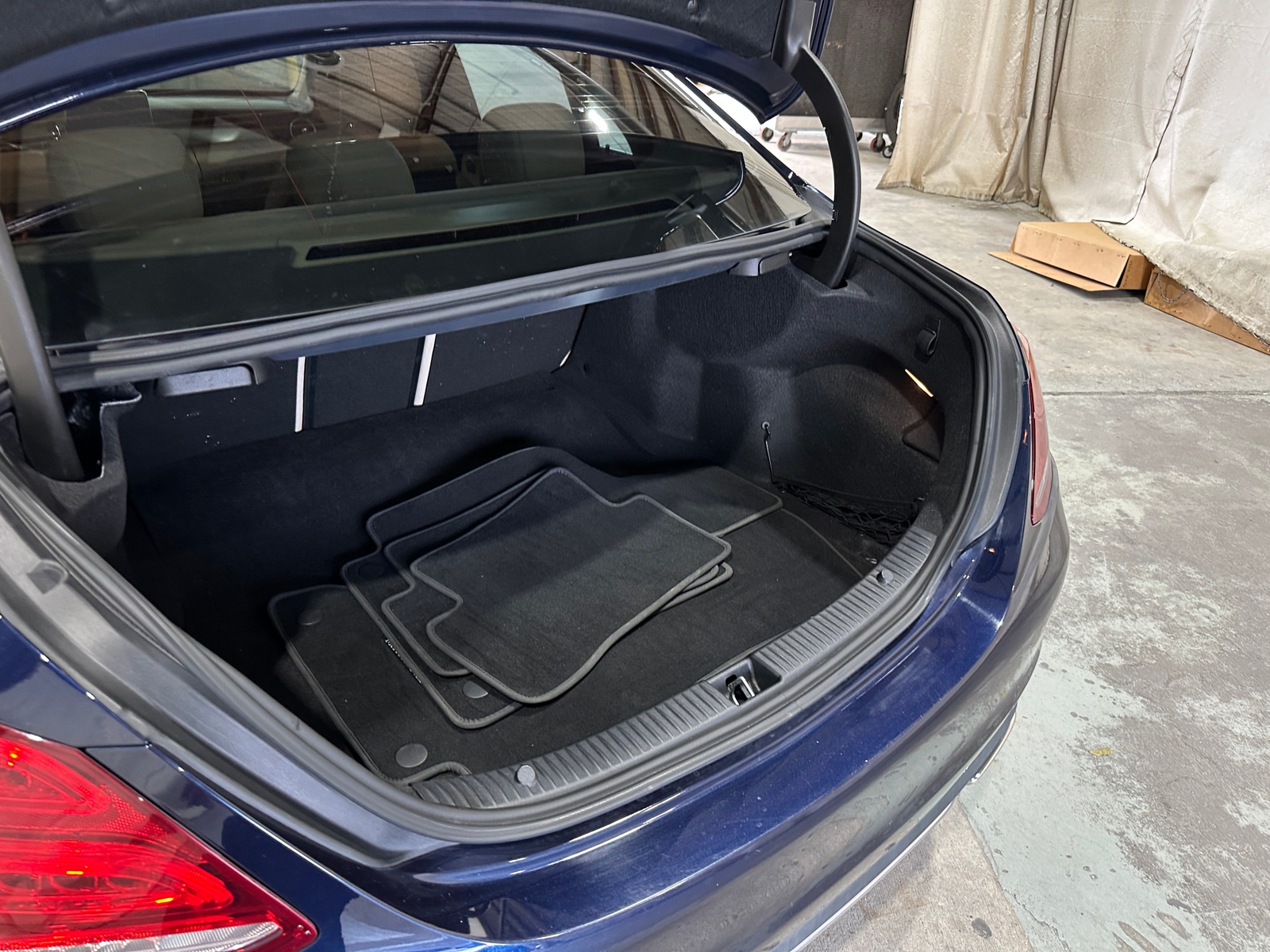 Thumbnail: 2016 Mercedes-Benz C-Class - 6