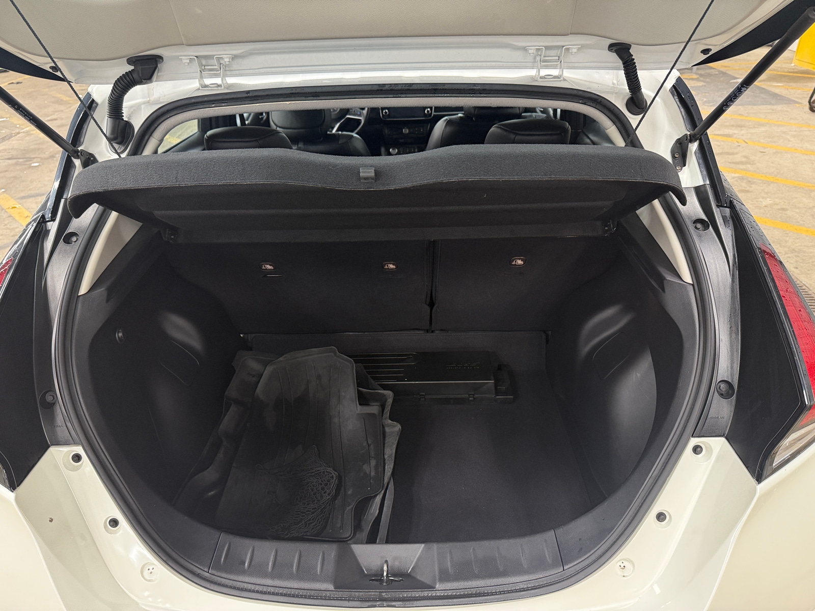 Thumbnail: 2019 Nissan Leaf - 6