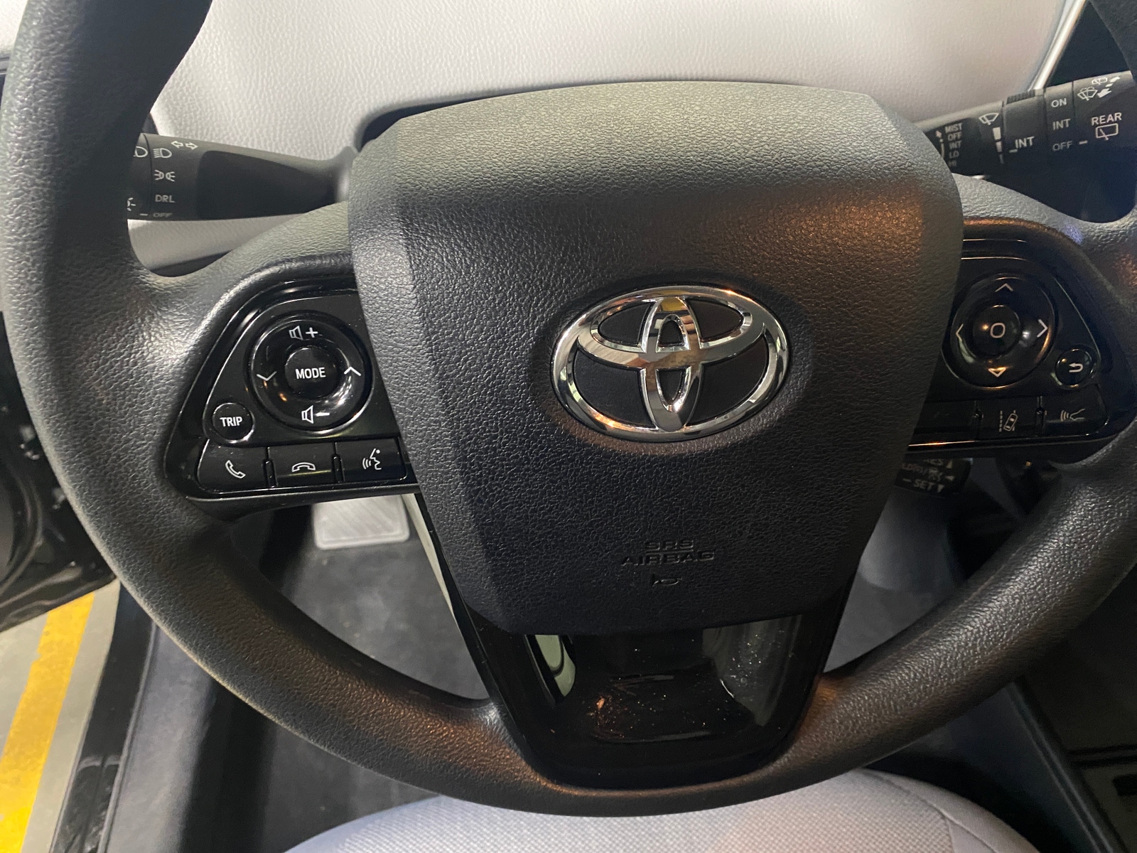 Thumbnail: 2020 Toyota Prius - 5