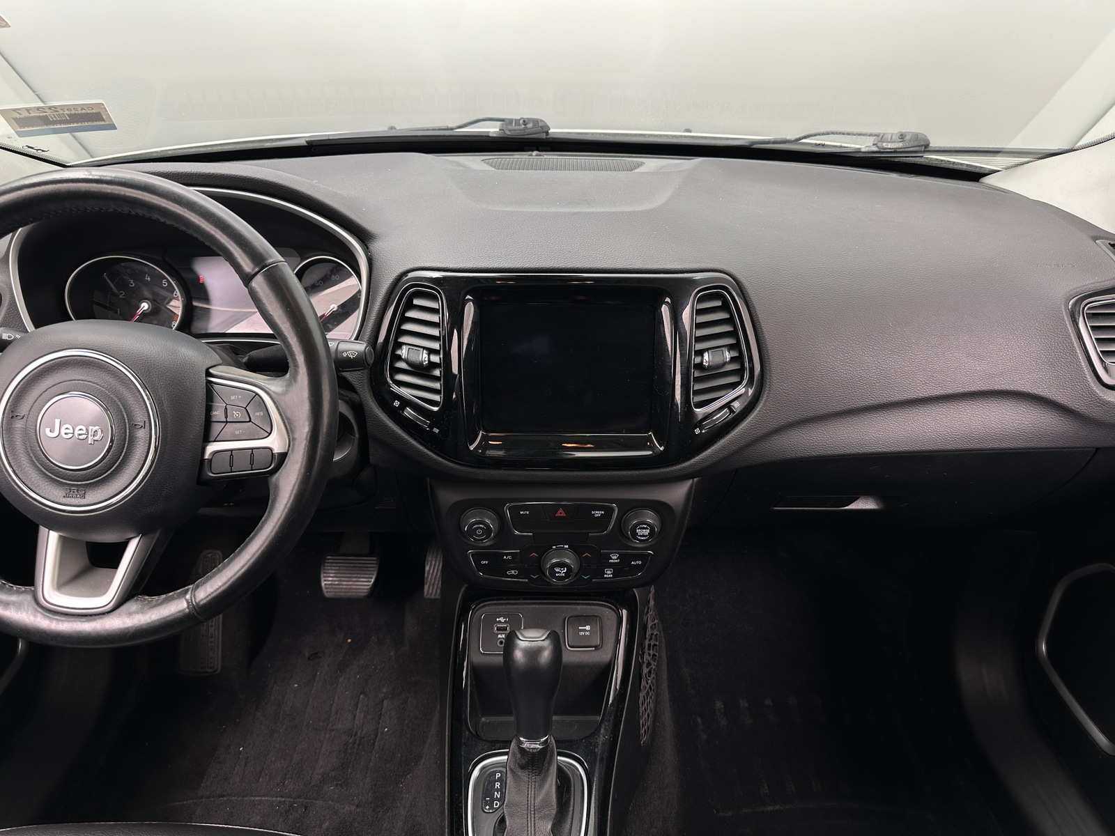 Thumbnail: 2019 Jeep Compass - 3