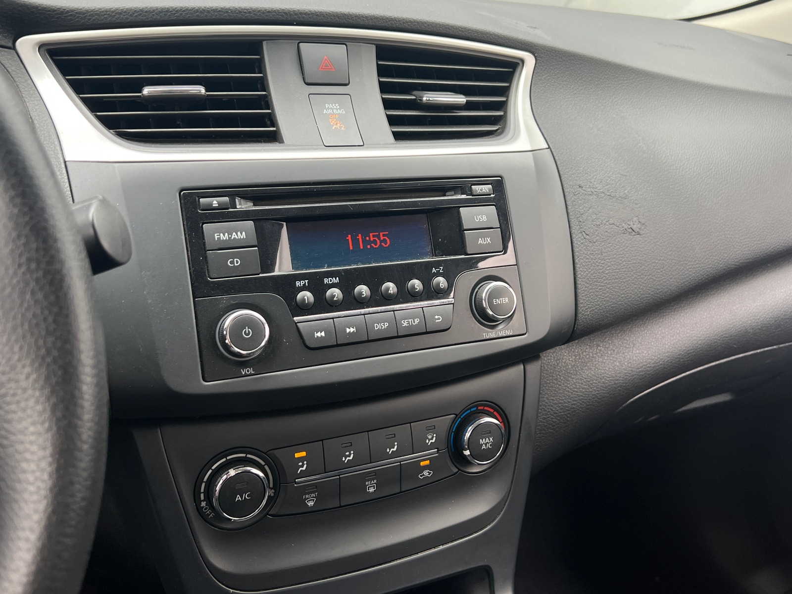 Thumbnail: 2017 Nissan Sentra - 4