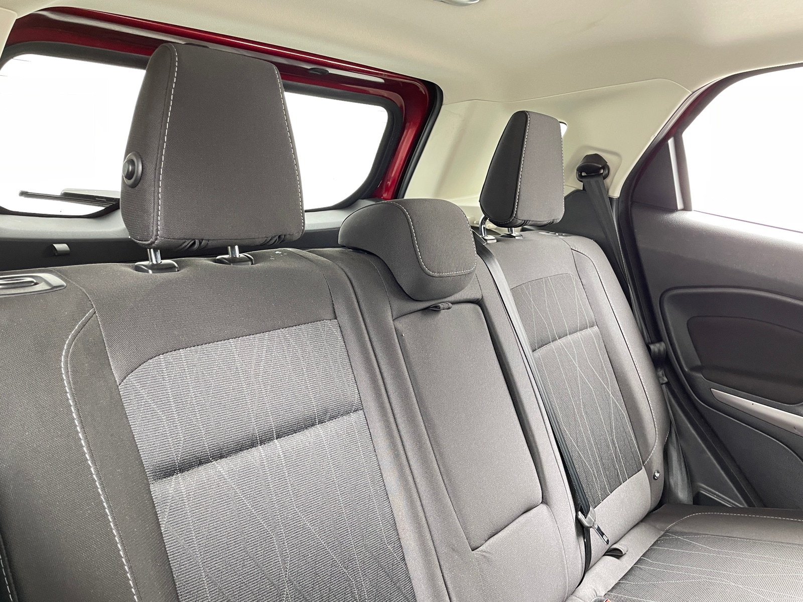 Thumbnail: 2019 Ford EcoSport - 6