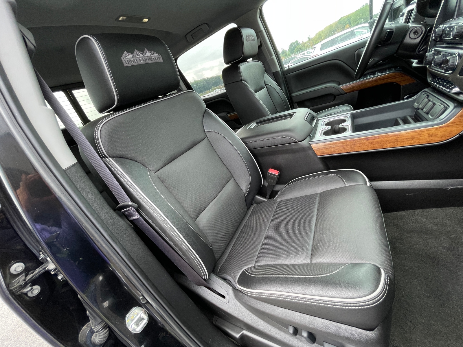 Thumbnail: 2017 Chevrolet Silverado 3500 - 2