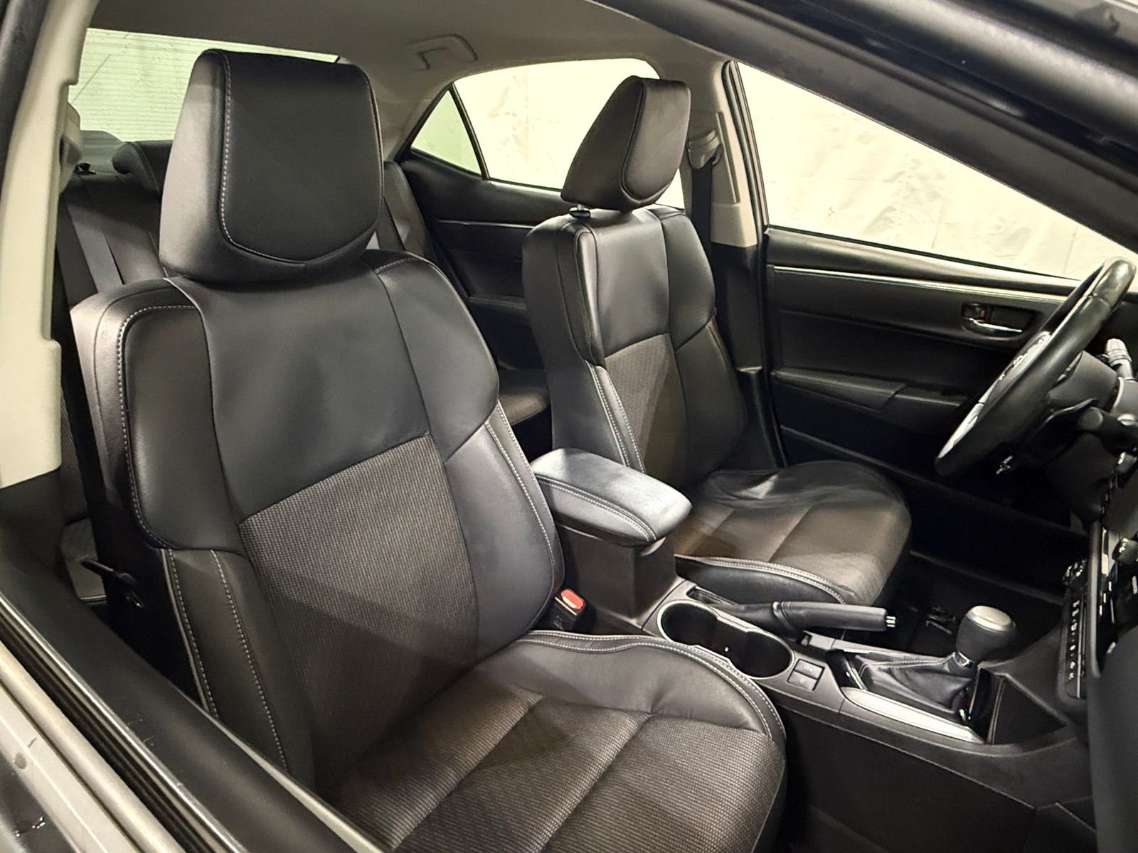 Thumbnail: 2014 Toyota Corolla - 2