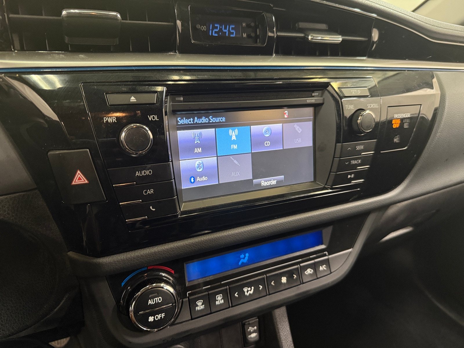 Thumbnail: 2014 Toyota Corolla - 4