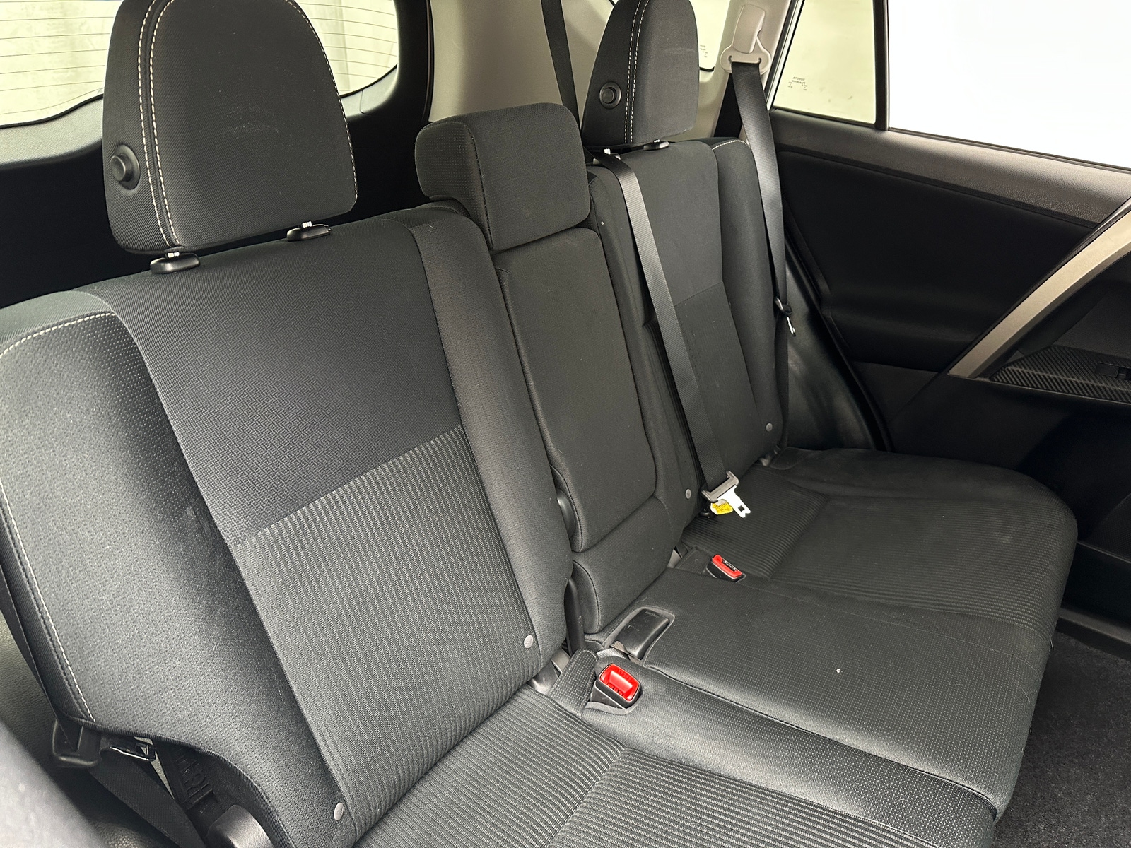 Thumbnail: 2015 Toyota RAV4 - 6