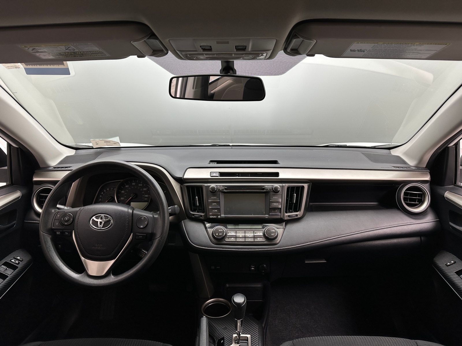 Thumbnail: 2015 Toyota RAV4 - 3