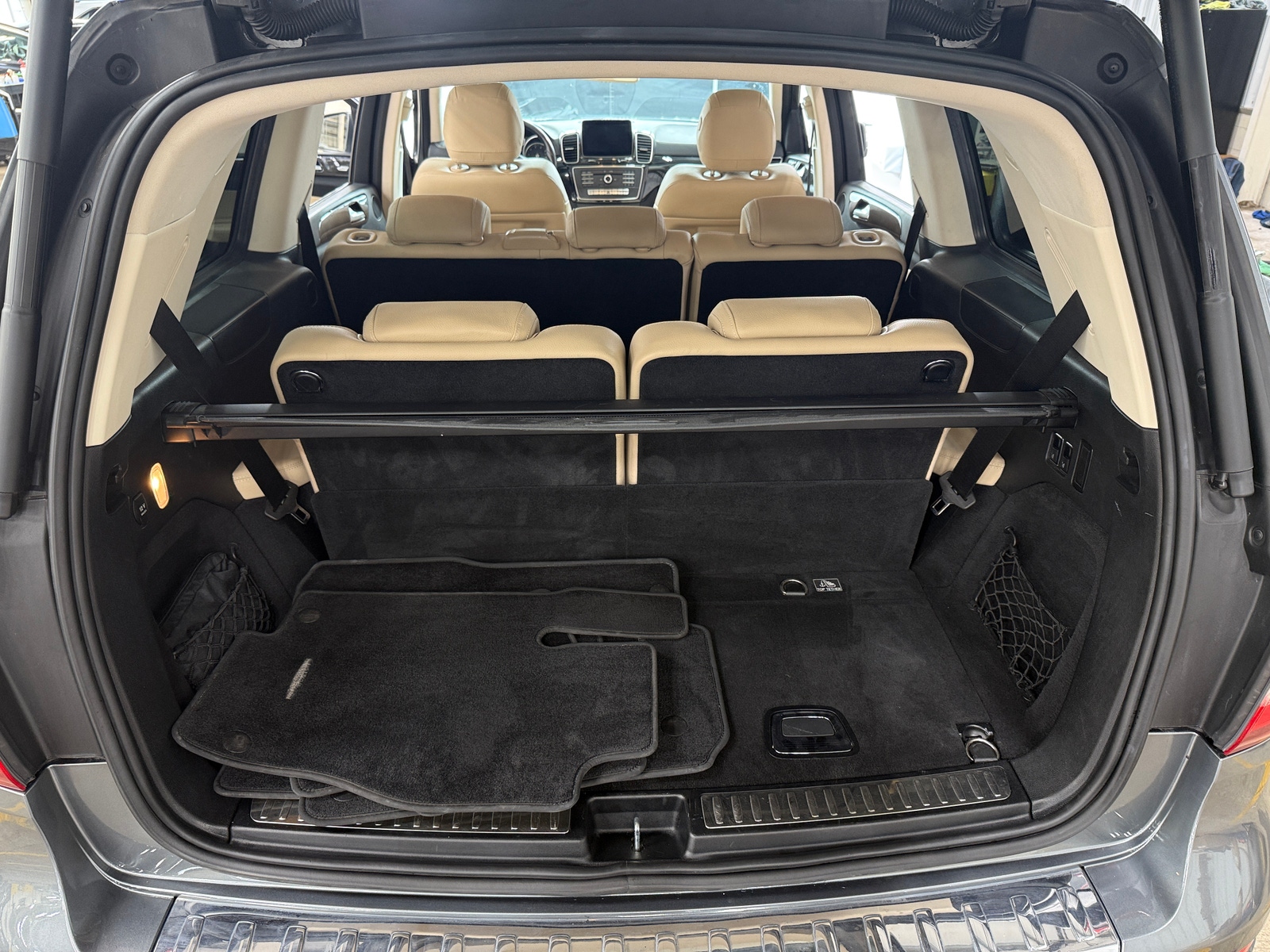 Thumbnail: 2017 Mercedes-Benz GLS - 6