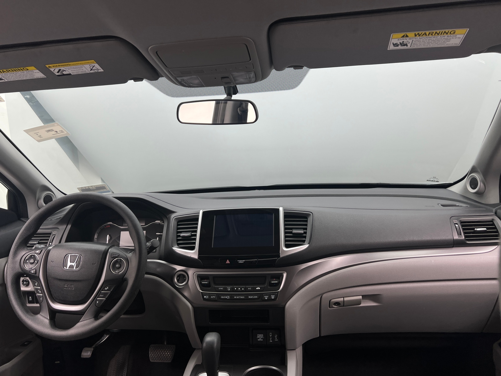 Thumbnail: 2018 Honda Pilot - 3