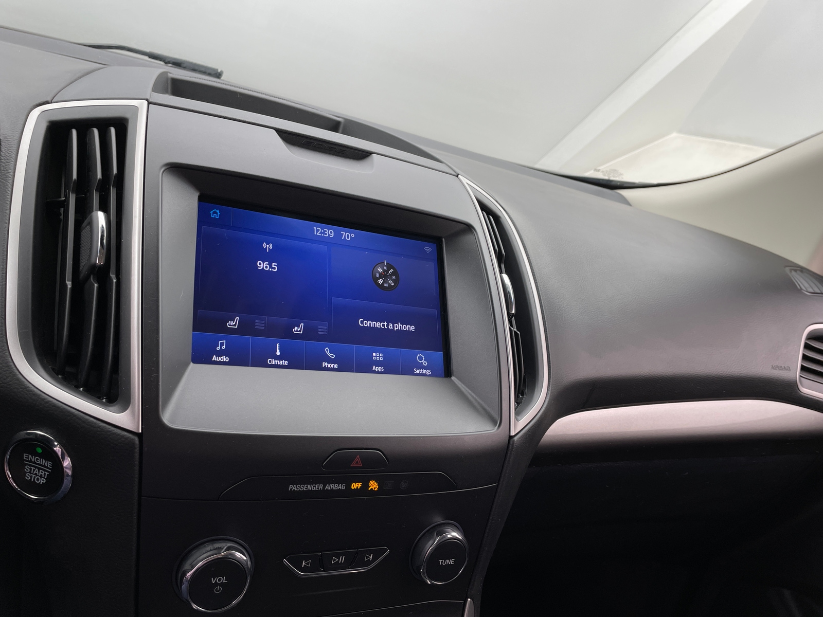 Thumbnail: 2020 Ford Edge - 3