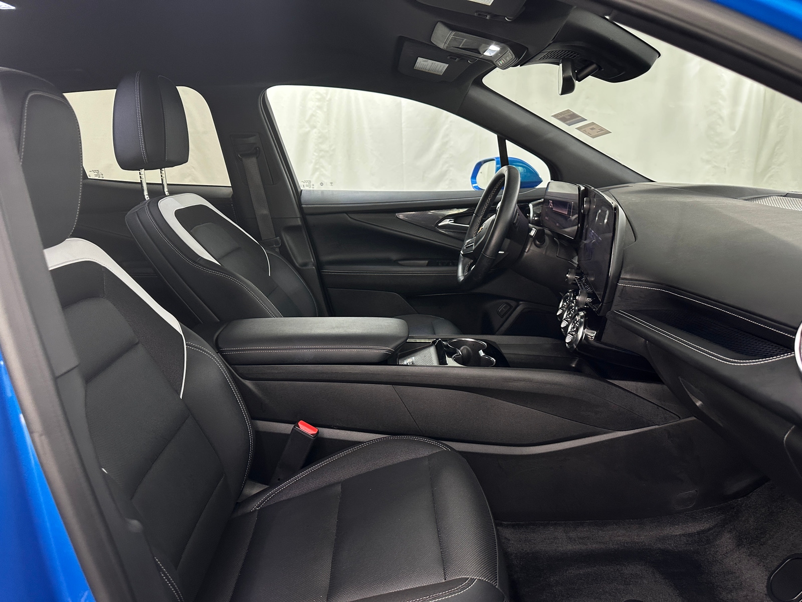 Thumbnail: 2024 Chevrolet Blazer EV - 2