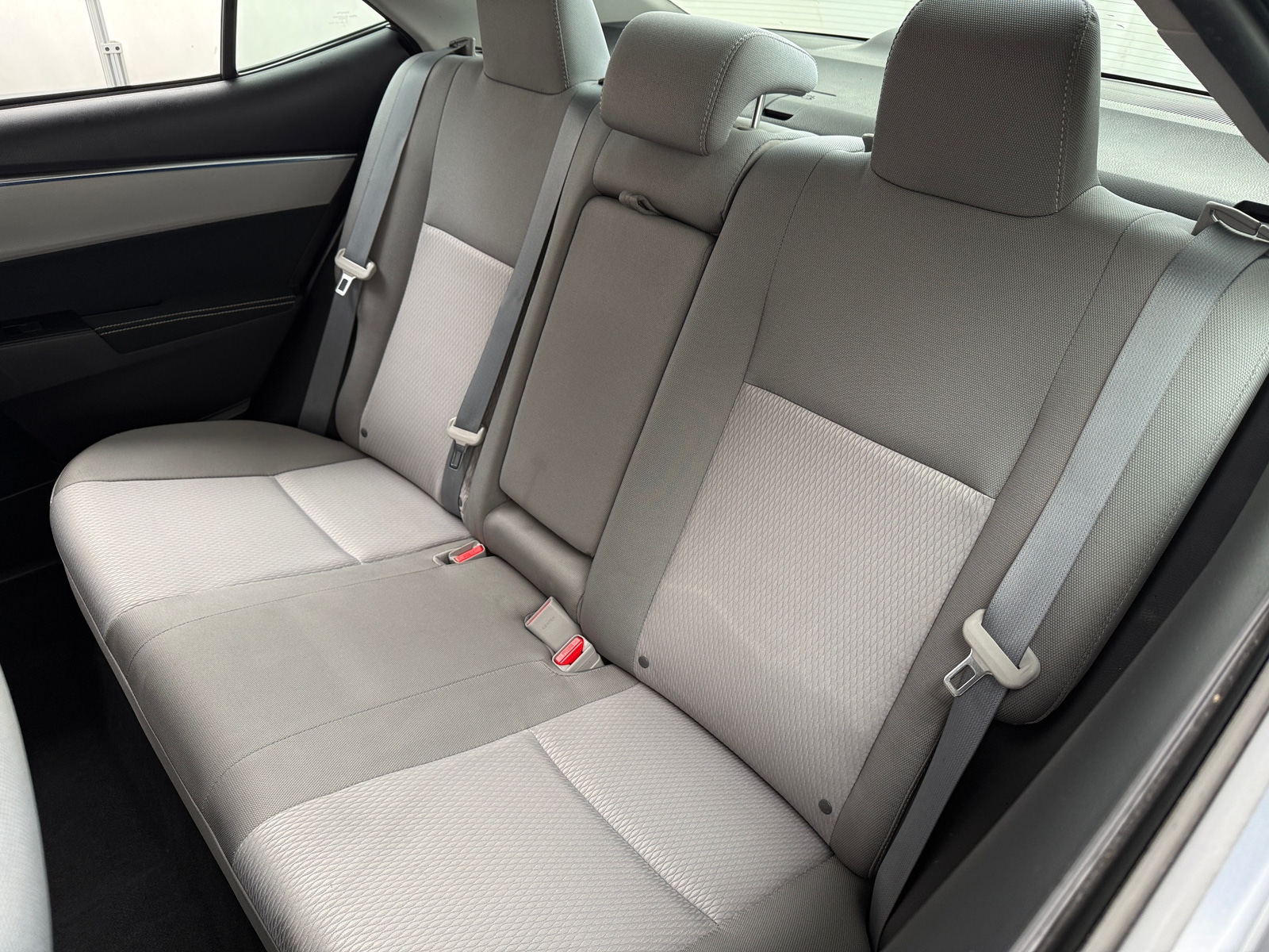 Thumbnail: 2015 Toyota Corolla - 6