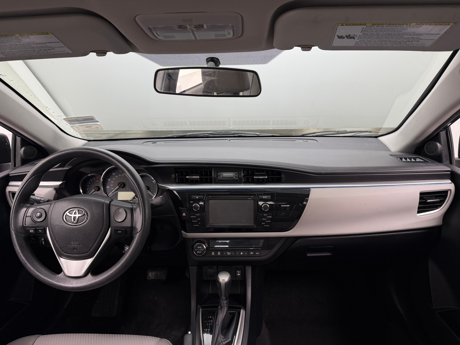 Thumbnail: 2015 Toyota Corolla - 3