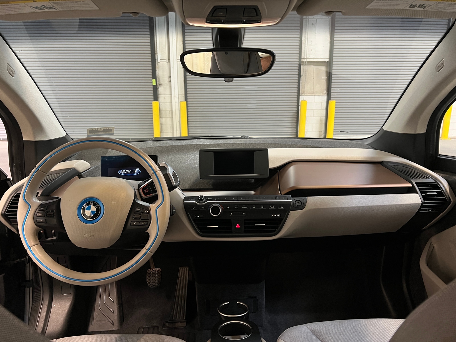 Thumbnail: 2021 BMW i3 - 3