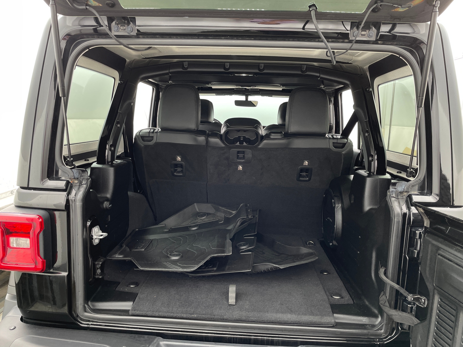 Thumbnail: 2018 Jeep Wrangler - 6