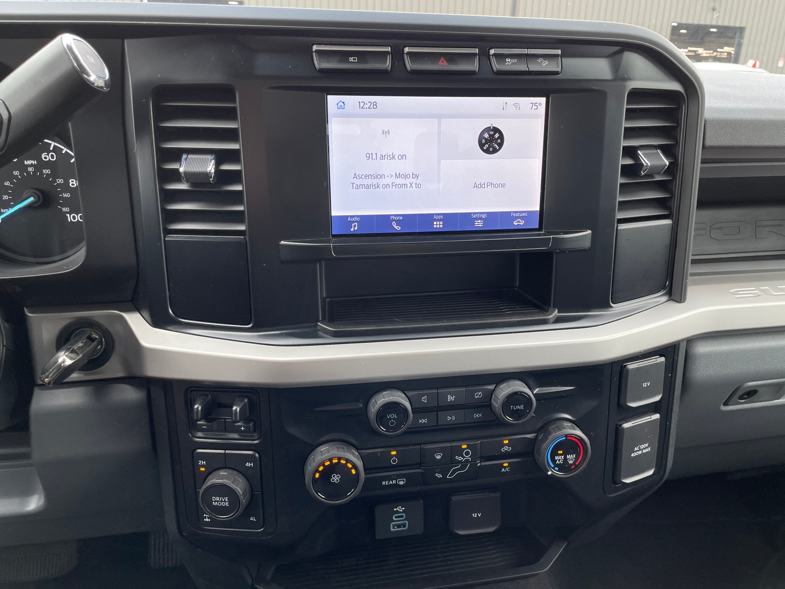 Thumbnail: 2024 Ford Econoline - 4