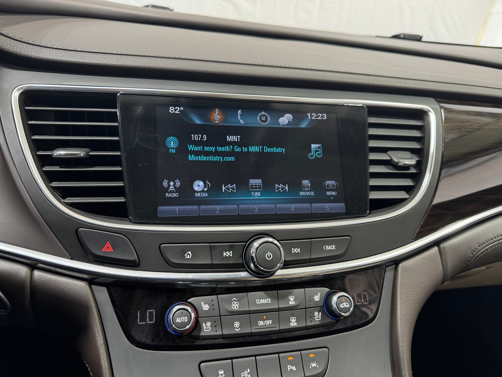 Thumbnail: 2017 Buick LaCrosse - 3