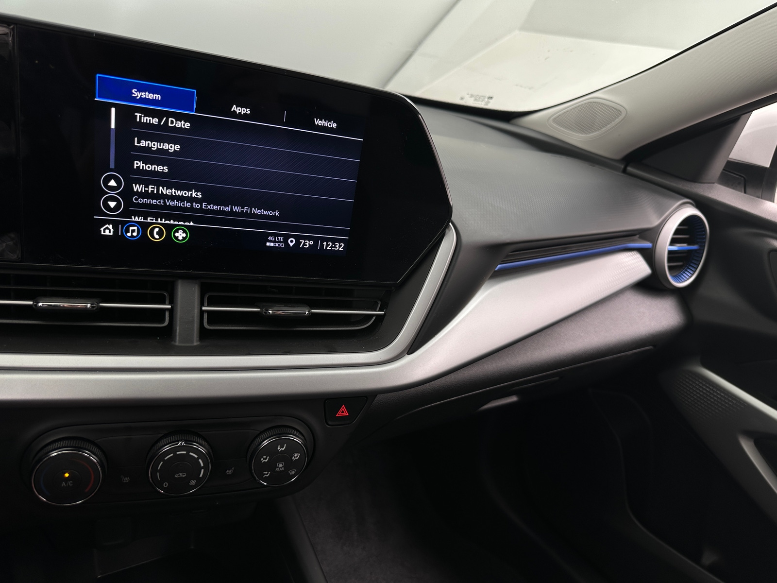 Thumbnail: 2024 Chevrolet Trax - 4