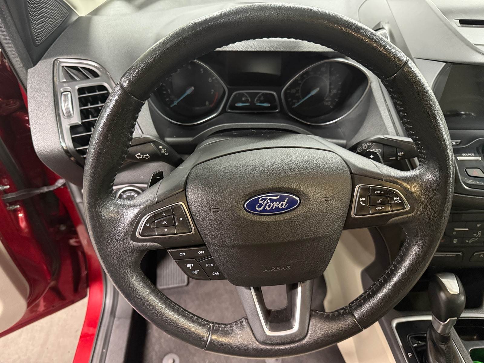 Thumbnail: 2017 Ford Escape - 4