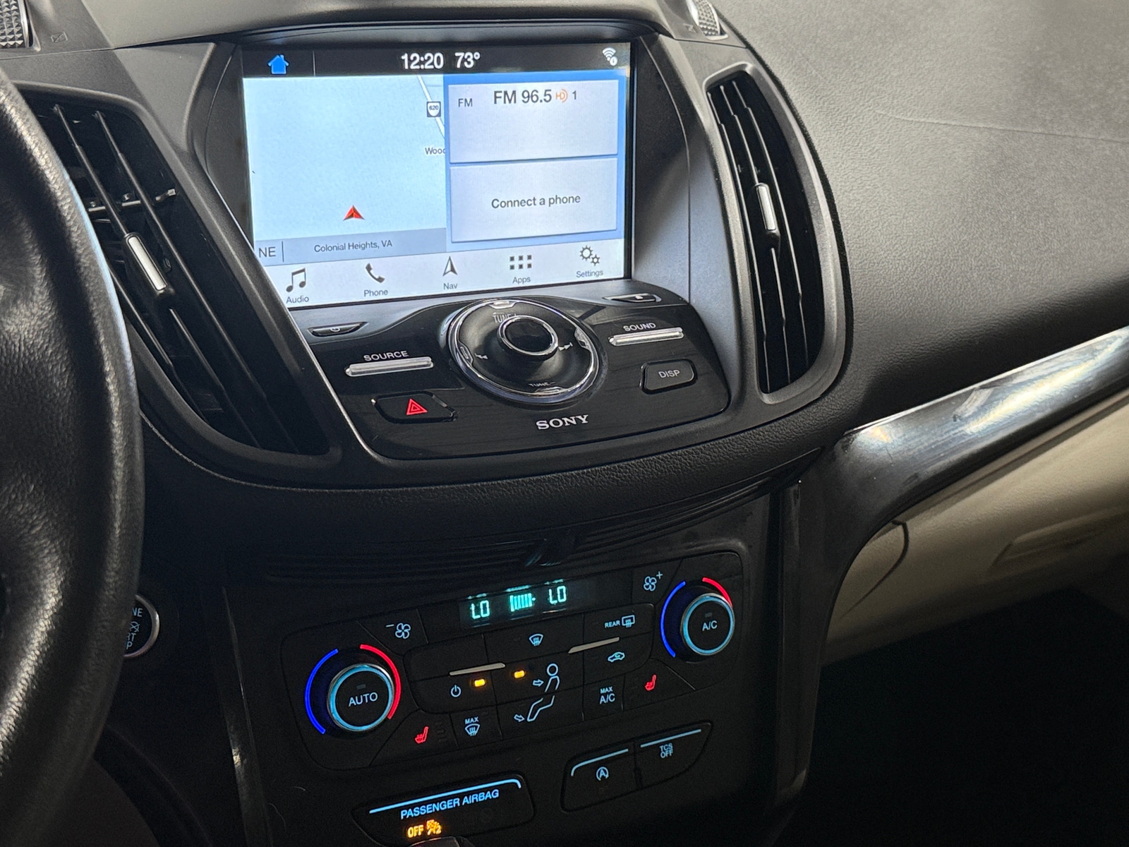 Thumbnail: 2017 Ford Escape - 3
