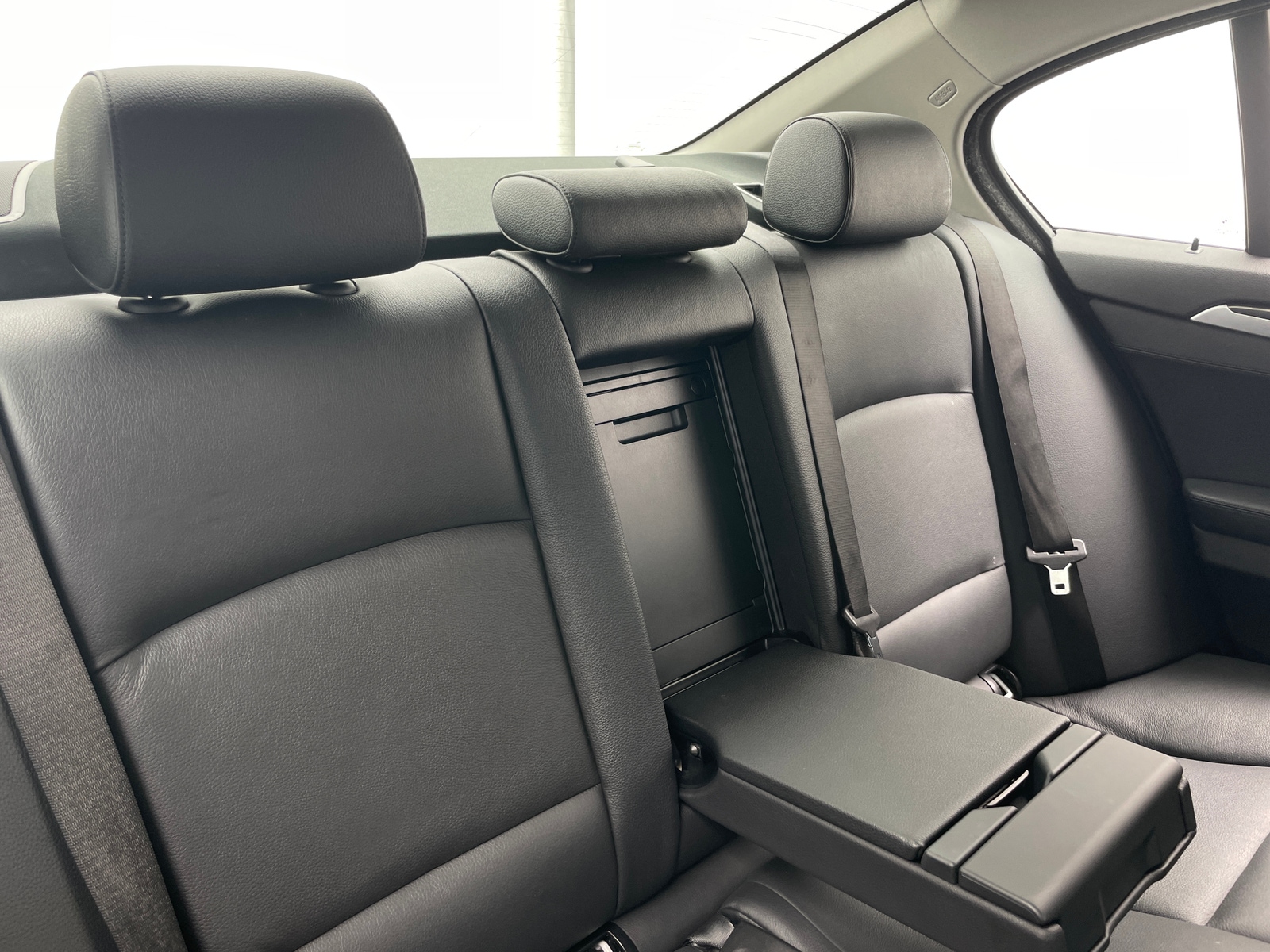 Thumbnail: 2014 BMW 5 Series - 5