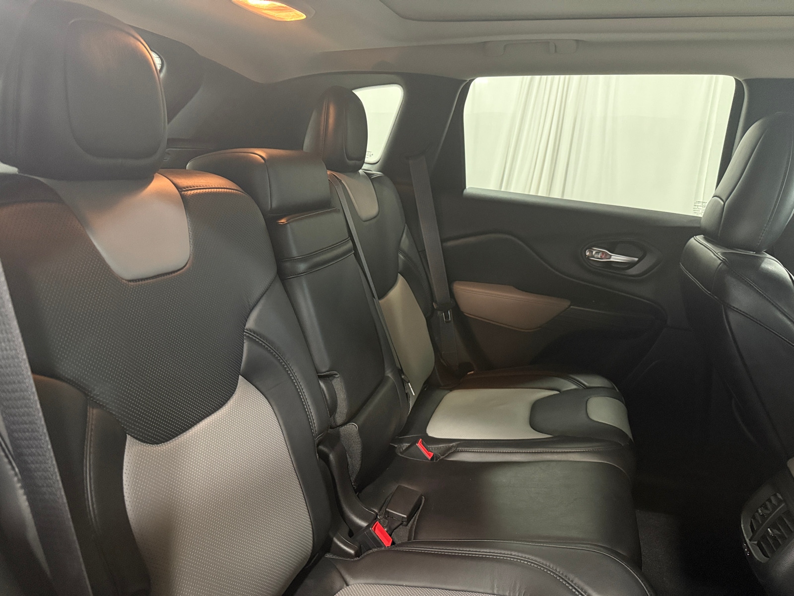 Thumbnail: 2014 Jeep Cherokee - 5