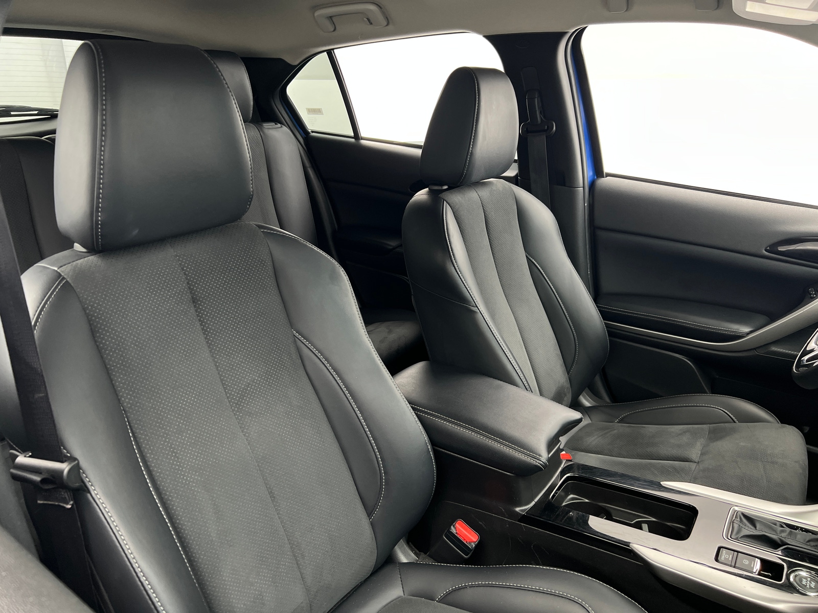 Thumbnail: 2024 Mitsubishi Eclipse Cross - 2