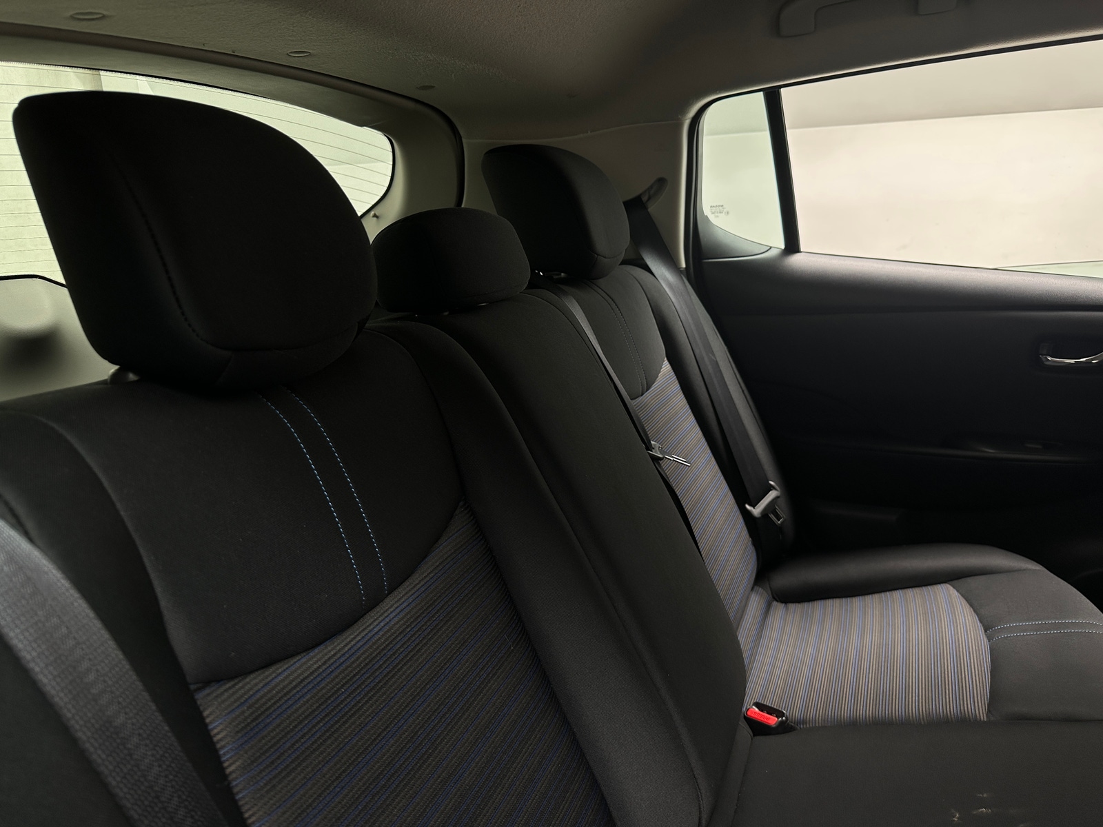 Thumbnail: 2023 Nissan Leaf - 6