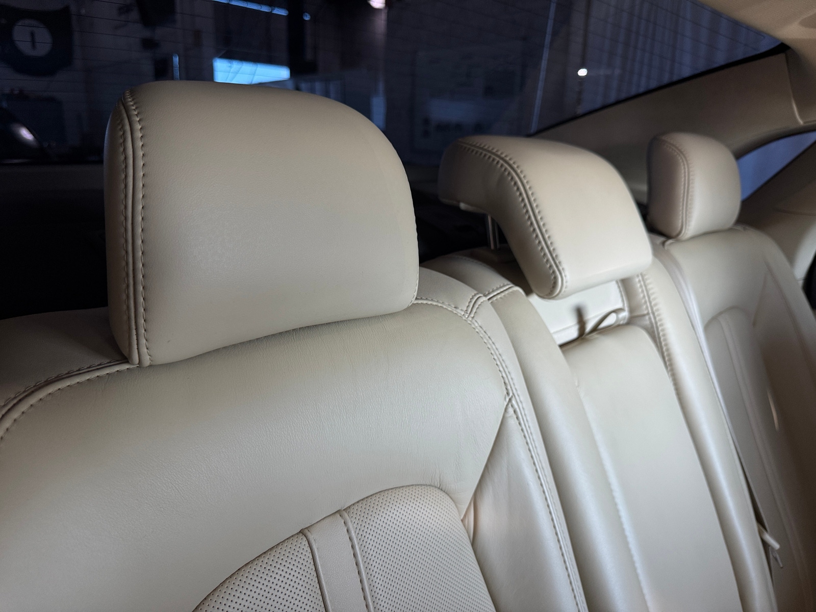 Thumbnail: 2015 Lincoln MKZ - 5