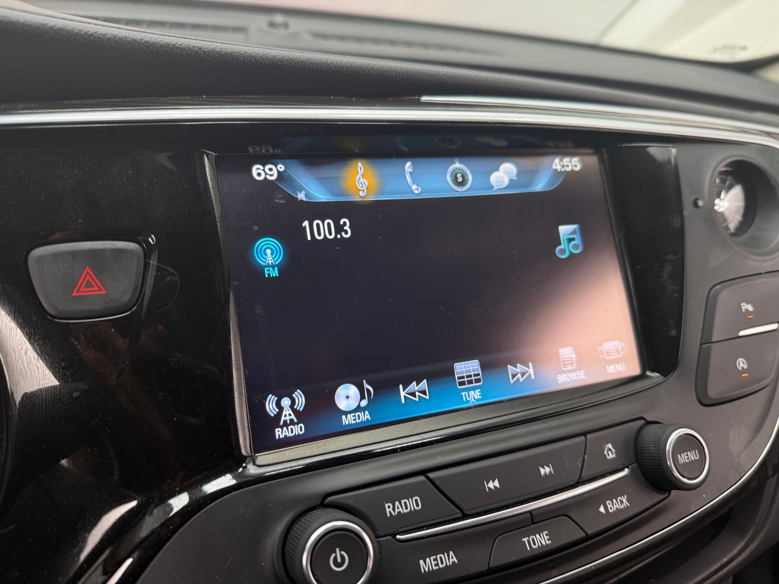 Thumbnail: 2020 Buick Envision - 3