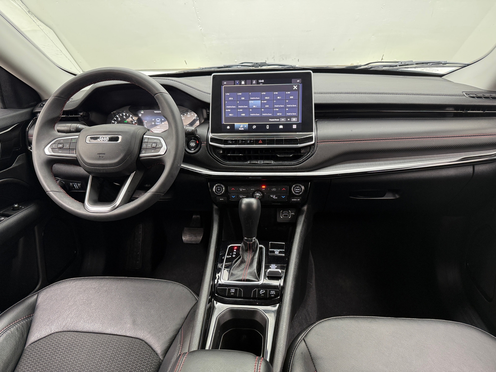 Thumbnail: 2022 Jeep Compass - 3