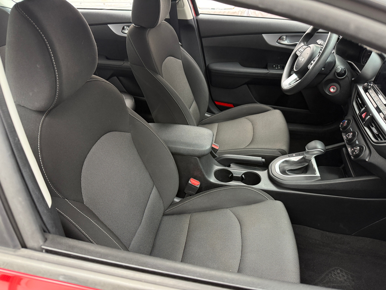 Thumbnail: 2024 Kia Forte - 2