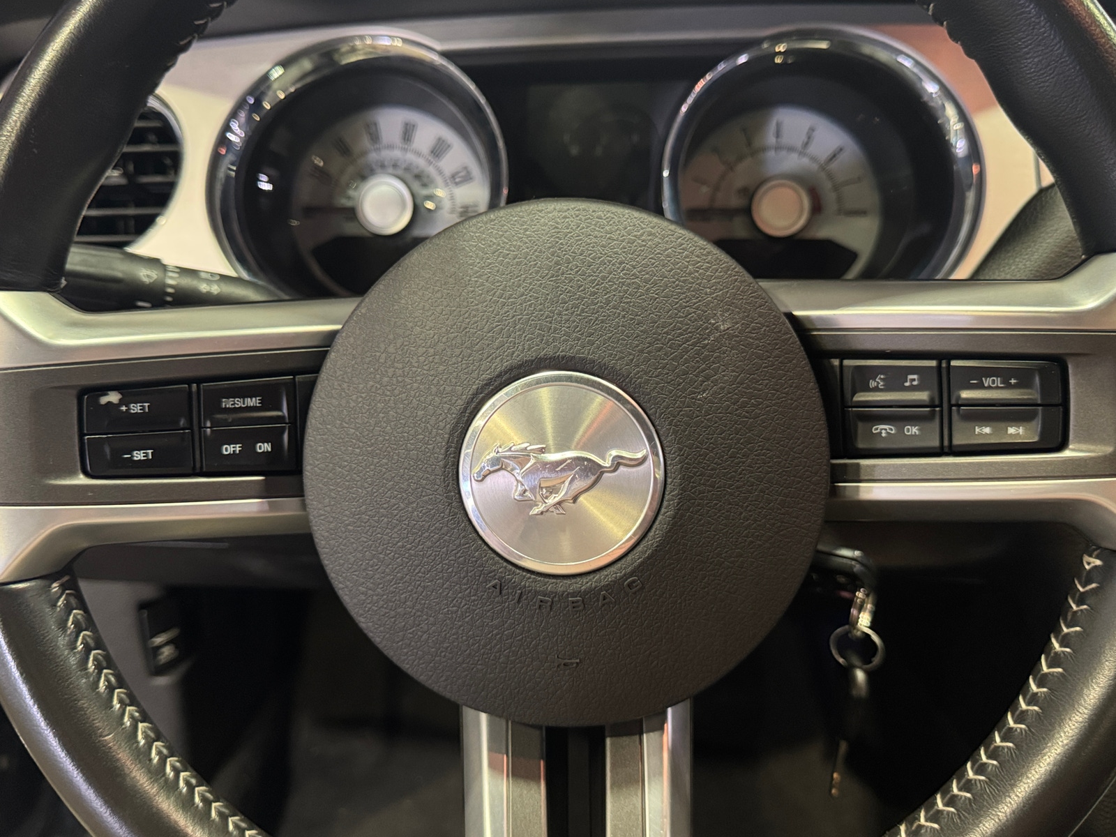 Thumbnail: 2010 Ford Mustang - 5