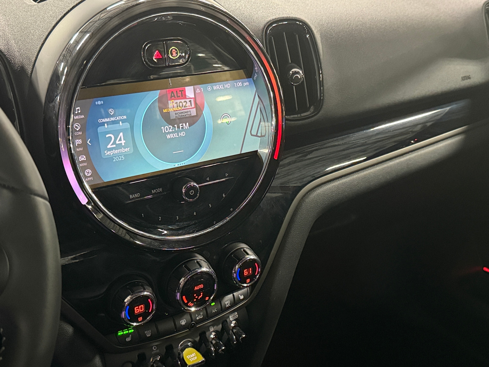 Thumbnail: 2023 MINI Cooper Countryman - 3