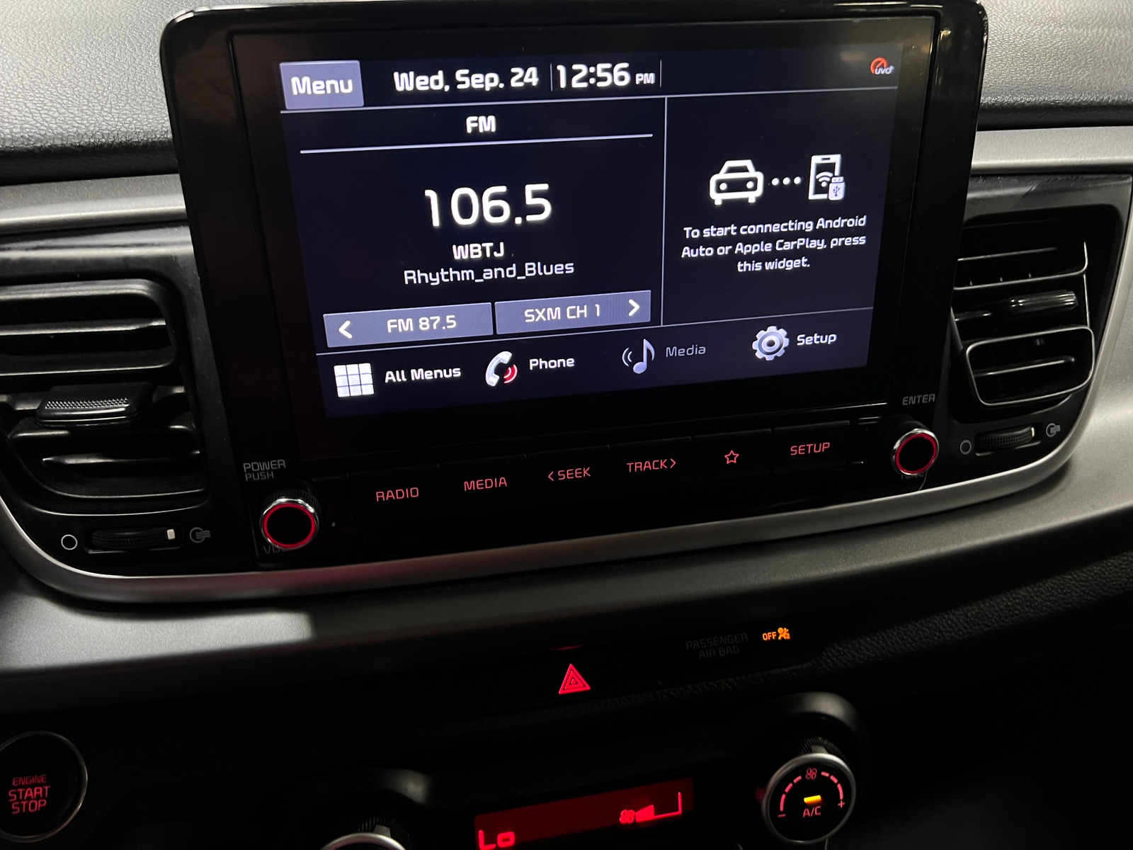 Thumbnail: 2021 Kia Rio - 4