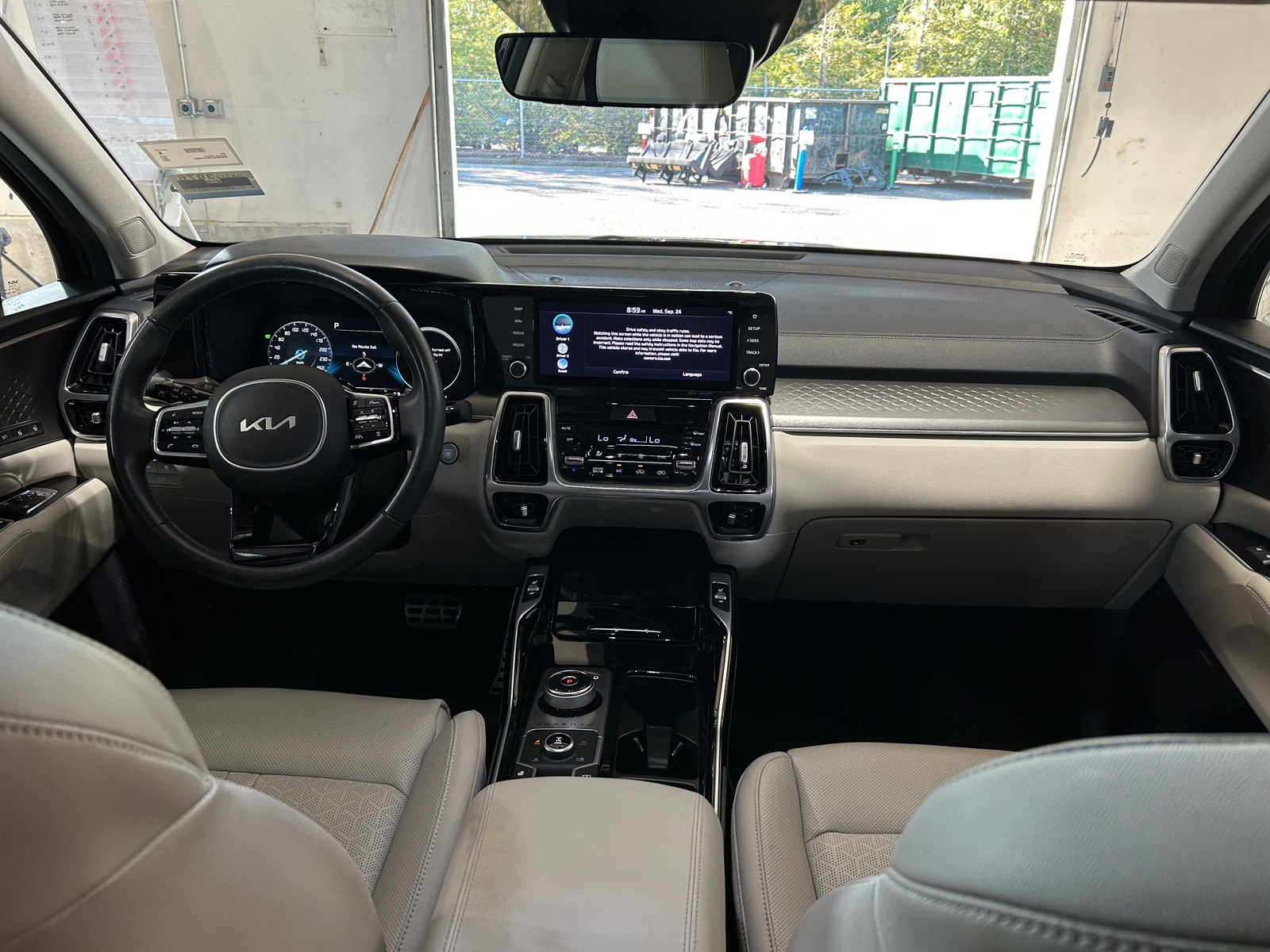 Thumbnail: 2023 Kia Sorento - 2