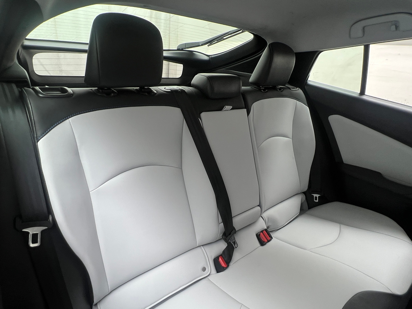 Thumbnail: 2019 Toyota Prius - 6